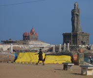 beach statue