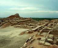 mohenjodaro walls